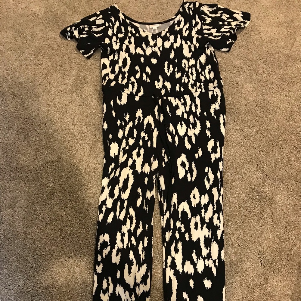 Lularoe “XOE” romper size L